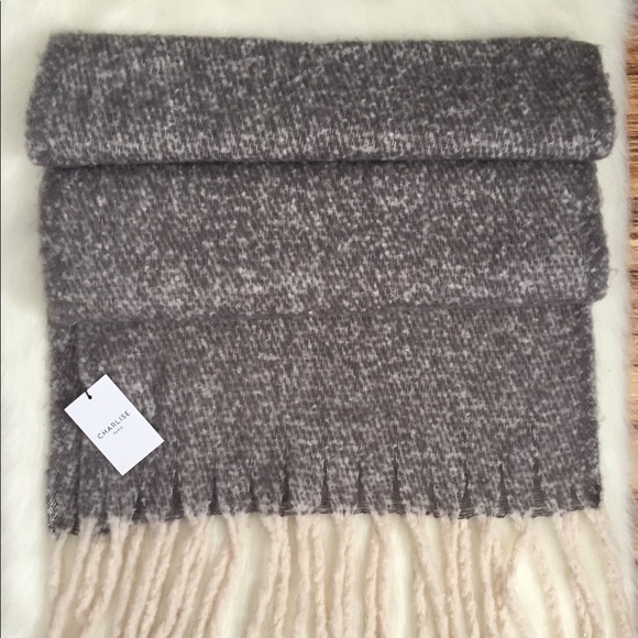 Charlise Paris Fringe Luxe Scarf Grey Tweed NWT - Picture 4 of 6